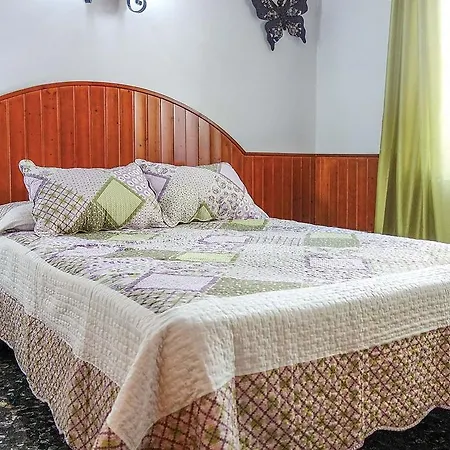 Villa Media Legua Ii *